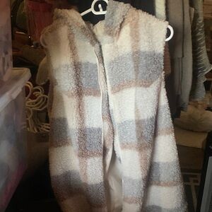 Plaid Sherpa Hooded Vest